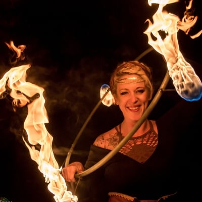 Beginner s Guide to Fire Hoop Safety The Spinsterz