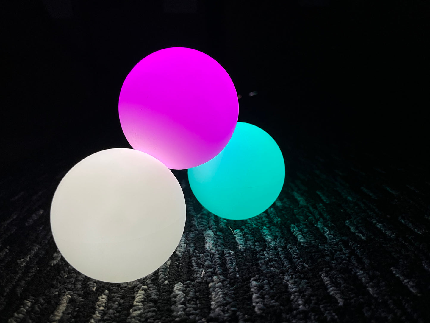 LED Juggling Balls